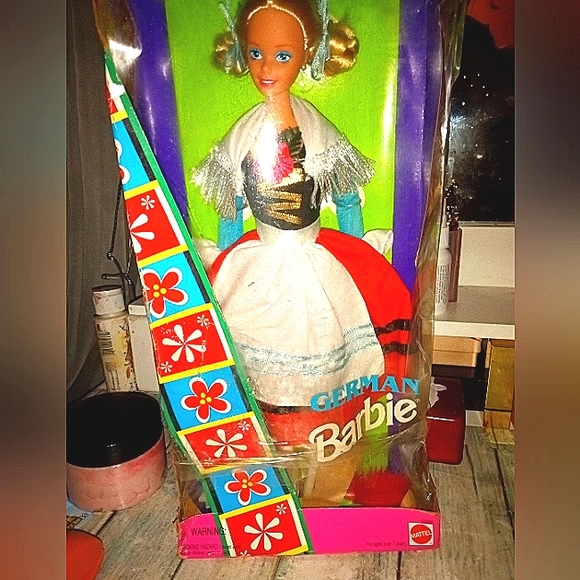 International Barbie - Picture 1 of 2